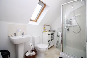 En-suite- click for photo gallery